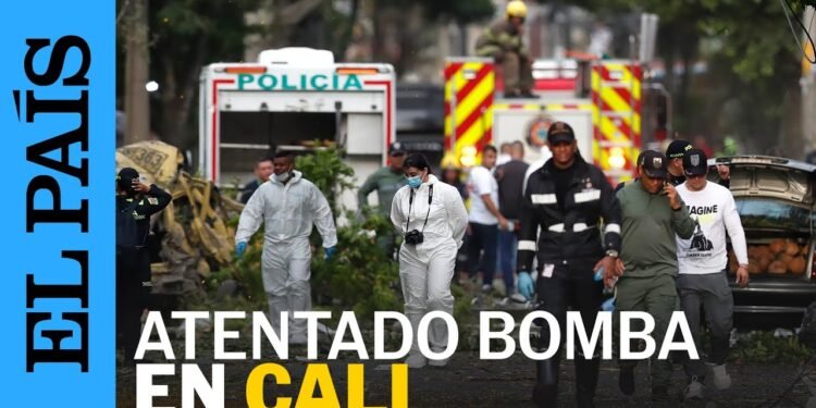 Reportan al menos seis muertos y 50 heridos tras un atentado cerca de una base aérea en Cali, Colombia