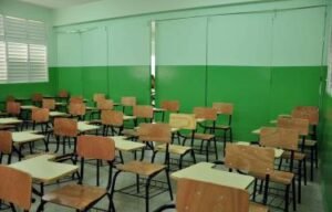 Autoridades suspenden clases en provincias bajo alerta por efectos de vaguada