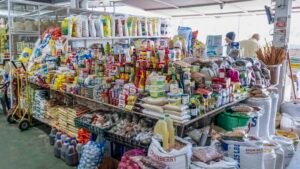 Alza de combustibles dispara los precios de alimentos y servicios en el país