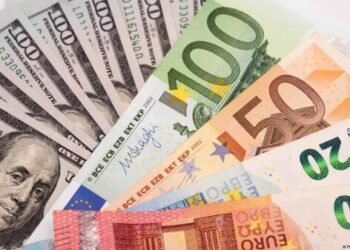 Dólar y euro subieron; eran vendidos a $58.72 y $68.74