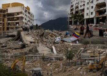 Venezuela cumple un mes del doble terremoto entre pérdidas y esperanzas