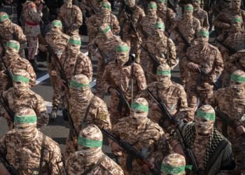 Irán hace severa advertencia a fuerzas militares de los EE.UU.