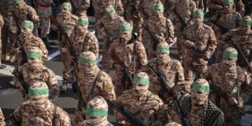 Irán hace severa advertencia a fuerzas militares de los EE.UU.