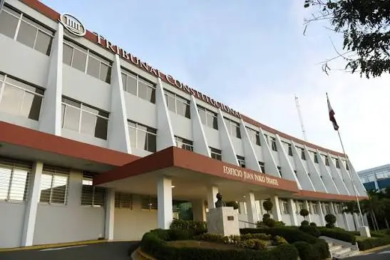 Tribunal Constitucional deja sin efecto decreto sobre venta de alcohol
