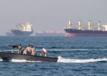 Irán niega exista un acuerdo para reabrir estrecho de Ormuz