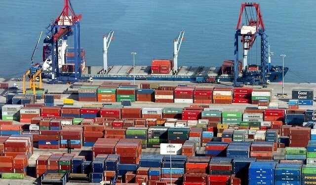 RD entre 40 países transbordan productos chinos, dice EEUU