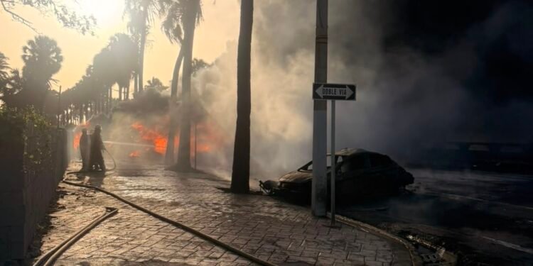 Reportan dos muertos y heridos tras explosión tanquero en SD
