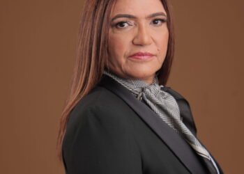 Un título en la pared y ninguna oportunidad