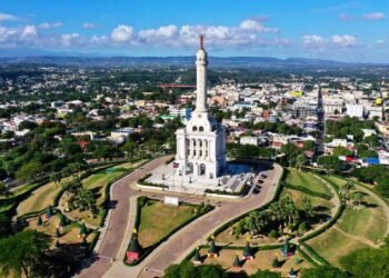 Actos por Día Restauración se concentran hoy en Santiago