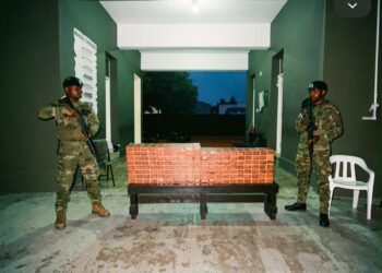 Patrullas del Ejército ocupan 50,000 cigarrillos de contrabando y bebidas alcohólicas durante operativo en Dajabón