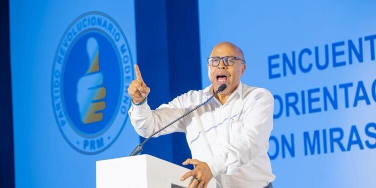 Alfredo Pacheco pone la unidad del PRM por encima de sus aspiraciones internas