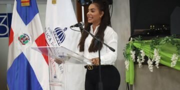 Betty Gerónimo reafirma su compromiso con la cultura y el talento joven de Santo Domingo Norte