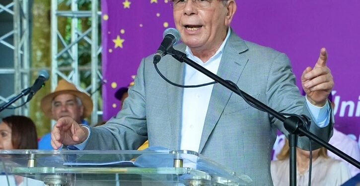 Danilo Medina pide investigar causas de mortalidad neonatal
