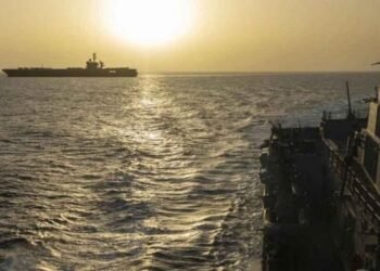 Irán acusa a EU de trasladar material militar por Ormuz