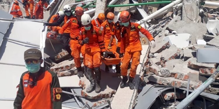 INDONESIA: Terremoto deja al menos 38 muertos, otros daños