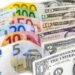 Dólar bajó 9 cts. y era vendido a $58.53; el euro sigue a $68.74