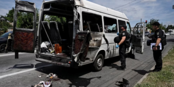 Cinco muertos y siete heridos deja ataque Rusia a Ucrania