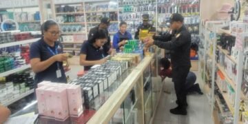 SANTIAGO: Ocupan miles de mercancías en negocios chinos