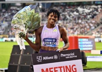 Marileidy Paulino cruza la meta en la cima del World Athletics Ultimate Championship