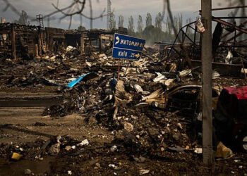 Ataque aéreo masivo ruso deja al menos 12 muertos en Kiev