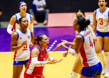 Puerto Rico vence RD y avanza directo a semifinales Voleibol