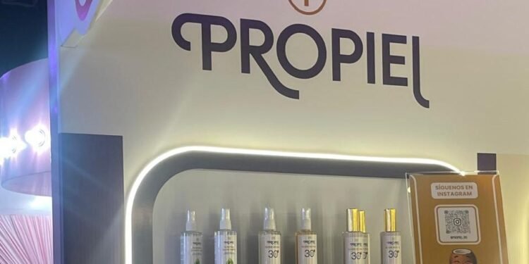 Propiel enciende el «Glow de Isla» en Days to Shine 2026 con nueva línea creada para la piel que vive en el Caribe