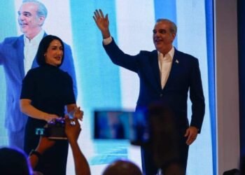 Abinader afirma que no buscará imponer un candidato en PRM