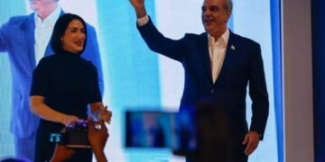 Abinader afirma que no buscará imponer un candidato en PRM