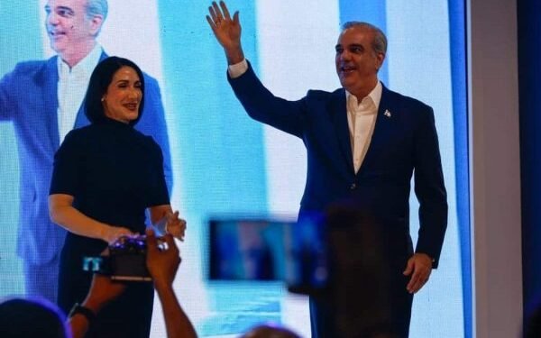 Abinader afirma que no buscará imponer un candidato en PRM