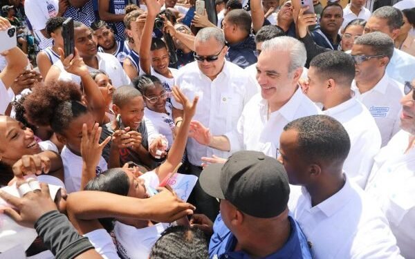 Abinader inagura este fin de semana obras en Peravia y SC