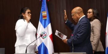 Diputados escogen hija de Jorge Frías como sustituta