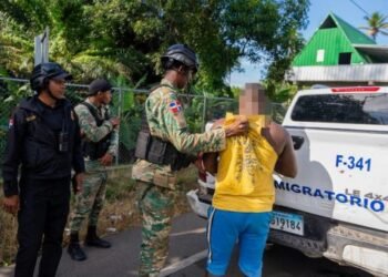 Detienen 294 haitianos ilegales en medio de tensión en su país