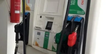 Precio de gasolina prémium sube 5 pesos; el gasoil óptimo, 12