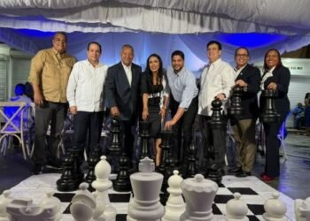 Inauguran Escuela de Ajedrez en SC con 50 becas para niños