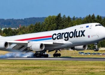 Avión de El Salvador aterriza en SD en medio de crisis en Haití