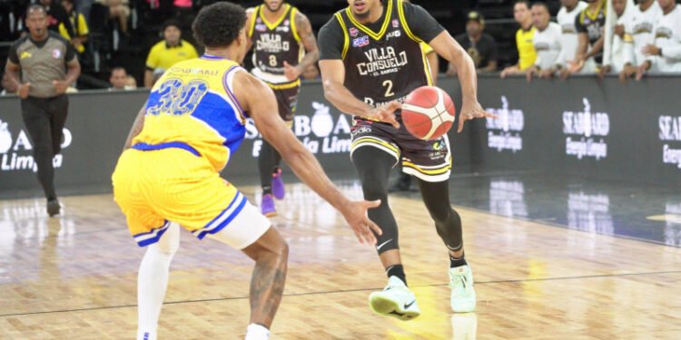 Barias y San Lázaro se miden este martes en el Baloncesto Superior del Distrito