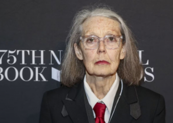 Canadiense Anne Carson gana el premio Nobel de Literatura