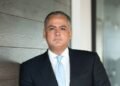 Alberto Fiallo presenta iniciativa política ante la JCE para 2028