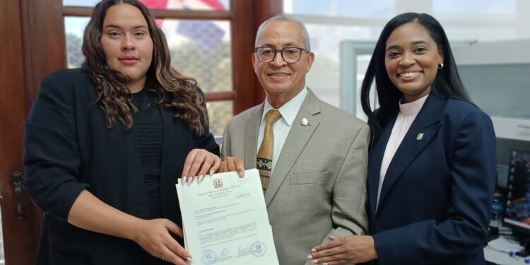 Diputados proponen plataforma digital para facilitar la participación ciudadana en iniciativas legislativas