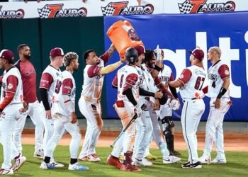 Gigantes dejan en el terreno a los Toros con victoria 6-5 en entradas extras