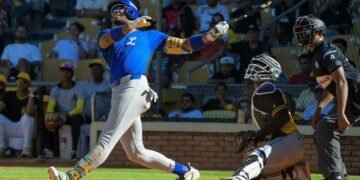Licey vence Águilas con jonrón de tres carreras de José Barrero