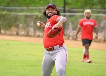 Luis Guerrero proclama tiene un gran compromiso con Leones