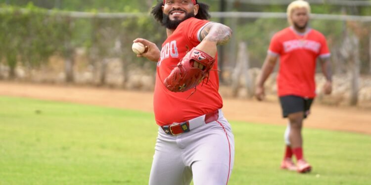 Luis Guerrero proclama tiene un gran compromiso con Leones
