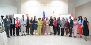 Ministerio de la Mujer realiza encuentro con medios para fortalecer la prevención de la violencia