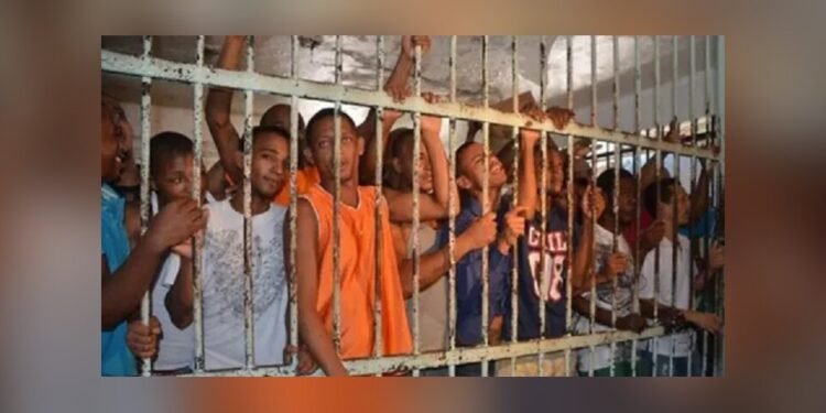 Prisión preventiva afecta al 64.57 % de los reclusos en República Dominicana, según Defensa Pública