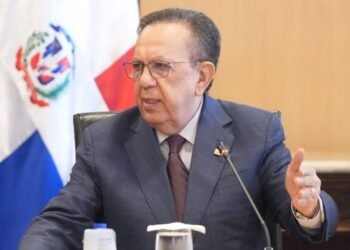 Crece la economía RD, pero persiste presión sobre bolsillos