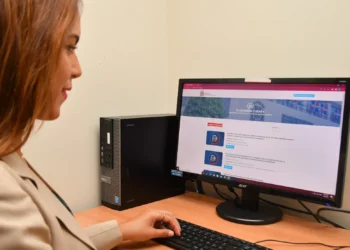 Diputados proponen plataforma digital para facilitar la participación ciudadana en iniciativas legislativas