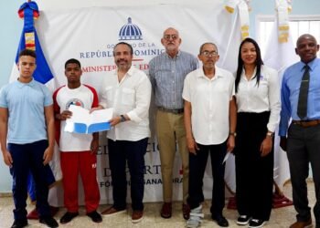 INEFI entrega premios a ganadores del Torneo de Baloncesto Batalla de las Promociones 2026