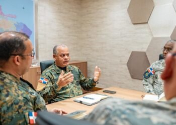 Ministro de Defensa encabeza reunión estratégica para dar seguimiento a situación en Haití y garantizar la seguridad y estabilidad en la frontera