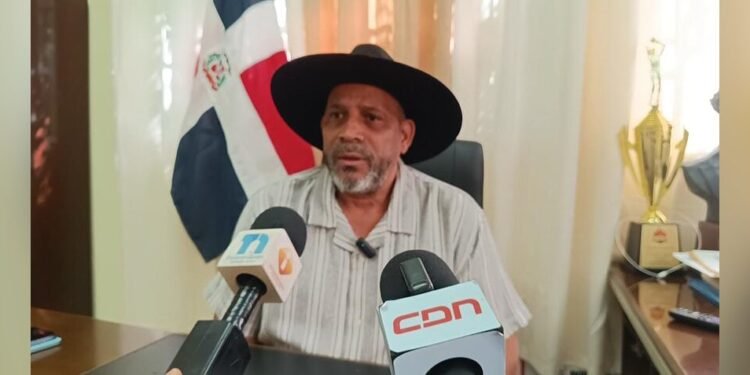 Alcalde Santiago Riverón desmiente cierre de la frontera para este viernes